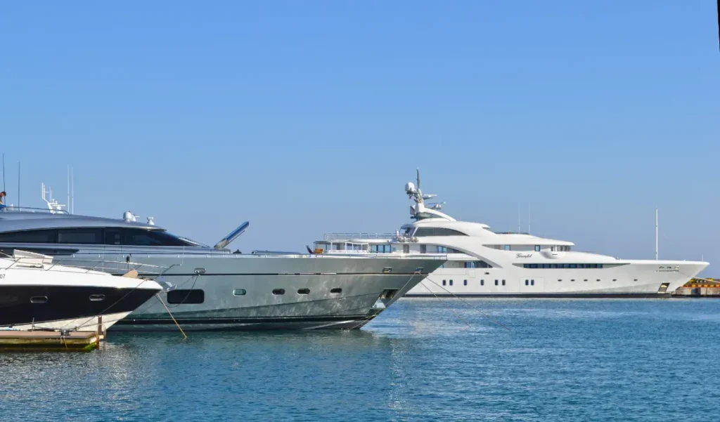 Adieu le diesel en mer : ce yacht embarque 92m³ d'hydrogène à -253°C