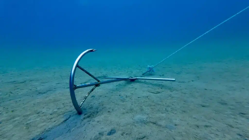 Cette ancre romaine de 2 000 ans dormait sous le sable de la mer du Nord : les archéologues n'en reviennent pas de son état de conservation