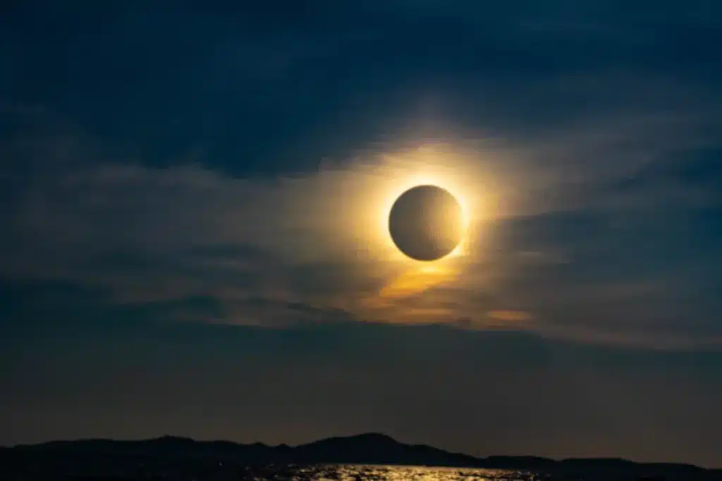 Les astronomes gardent déjà les yeux rivés sur 2027 : le phénomène qui suivra l'éclipse de 2026 ne se reproduira pas avant 80 ans et ça se passera à côté de la France