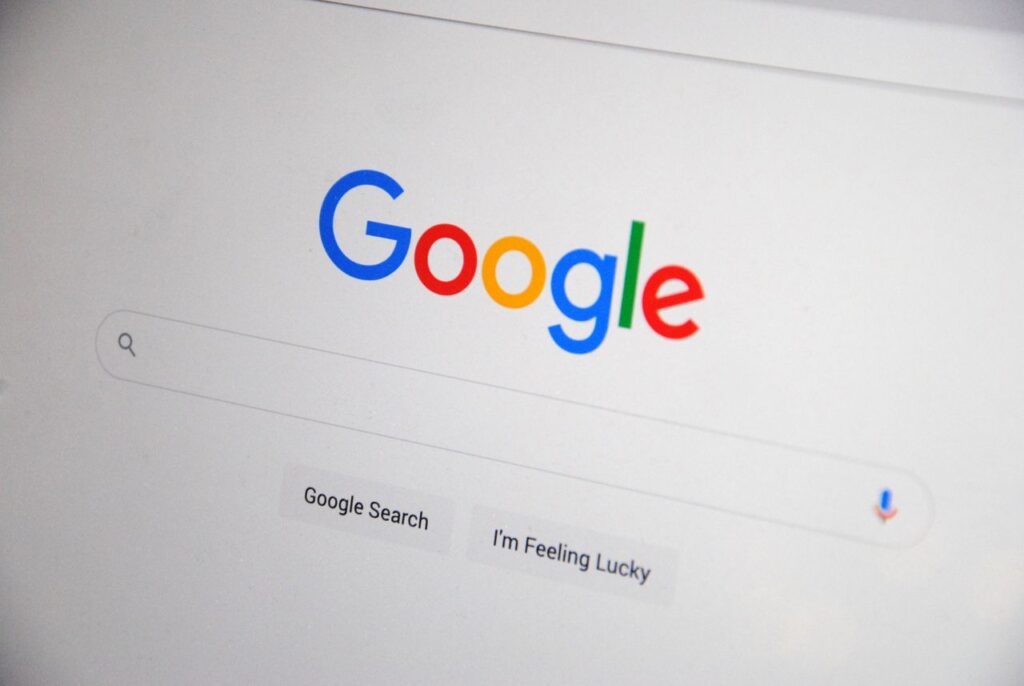 Google : le géant du web rachète les données d'une compagnie aérienne