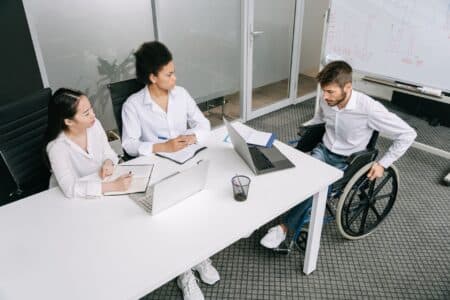 Handicap : l’emploi public franchit enfin le seuil légal de 6%