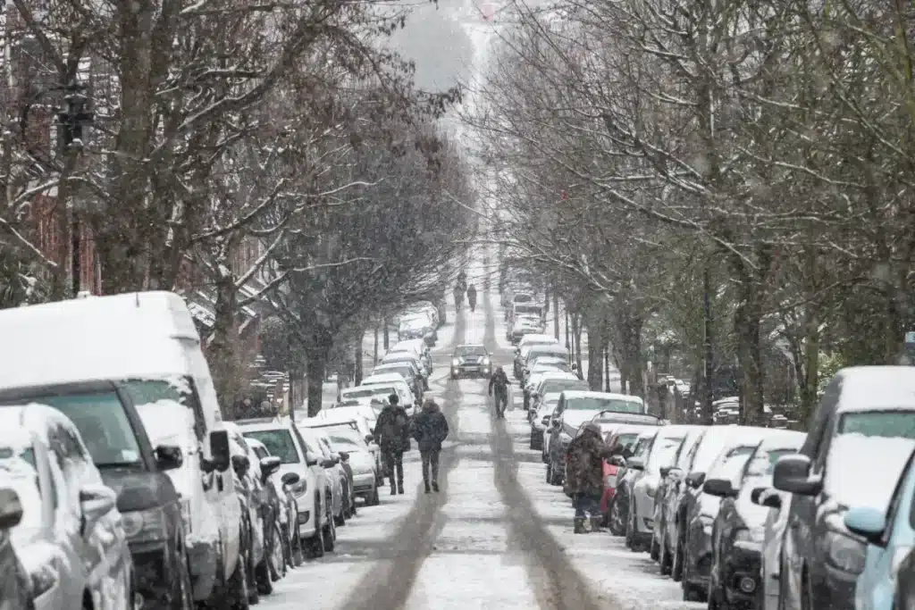 Ce week-end, le vortex polaire décroche et plonge vers l'Europe : les météorologues surveillent un scénario de froid qu'on n'avait plus vu depuis 2012